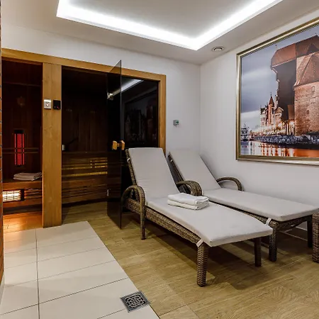 Апартаменты Na Starym Miescie Z Parkingiem Rowerowym, Dostepem Sauny- Bicycle Parking And Access To The Sauna