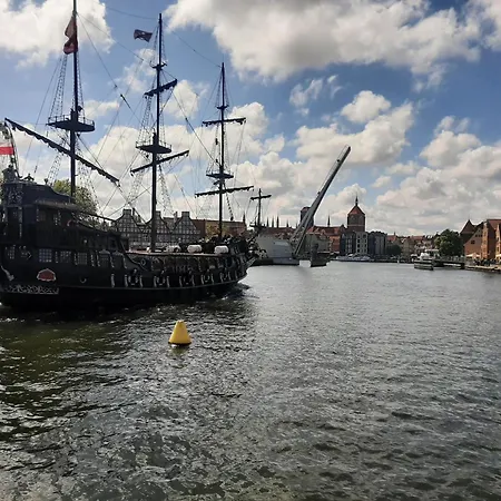 Apartment Na Starym Miescie Z Parkingiem Rowerowym, Dostepem Sauny- Bicycle Parking And Access To The Sauna Danzig