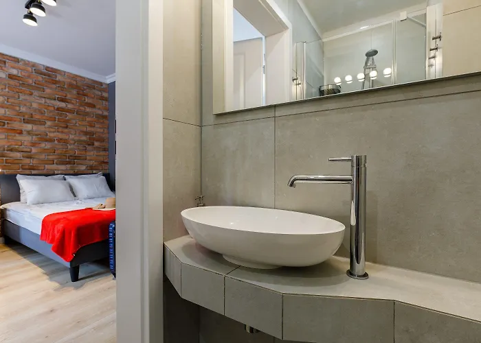 Apartment Na Starym Miescie Z Parkingiem Rowerowym, Dostepem Sauny- Bicycle Parking And Access To The Sauna *